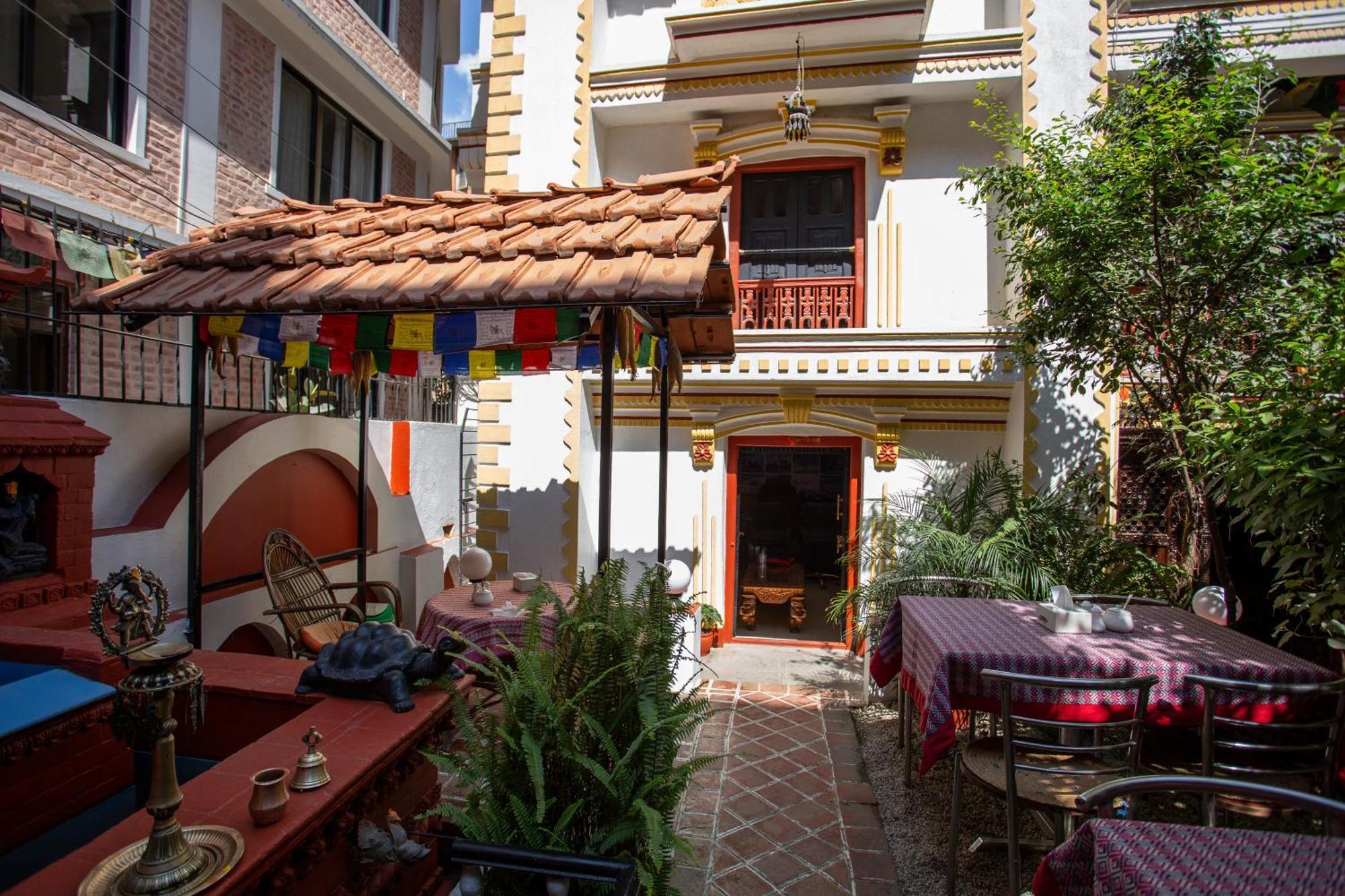 Kathmandu Boutique Hotel Экстерьер фото